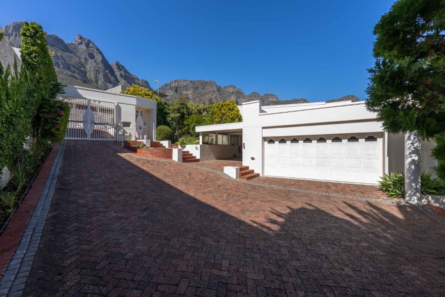 4 Bedroom Property for Sale in Camps Bay Western Cape
